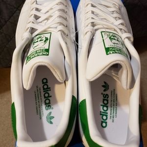 Mens ADIDAS STAN SMITH SIZE: 10.5